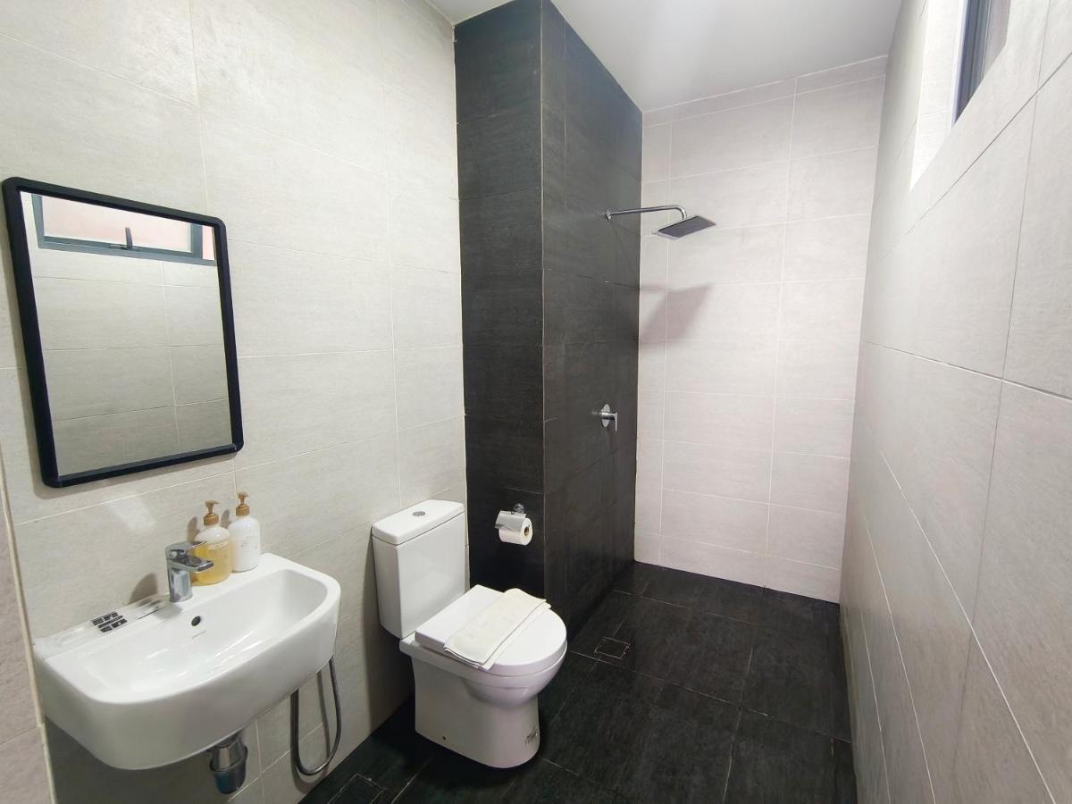 One Bedroom Troika Kota Bharu By Aghome, Modern Design Exterior foto